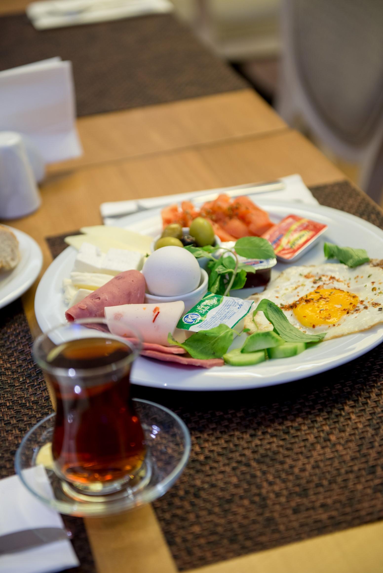 Gk Regency Suites Hotel Istanbul Exteriör bild